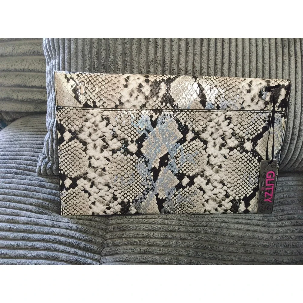 NWT Glitzy Girlz Python Snakeskin Clutch